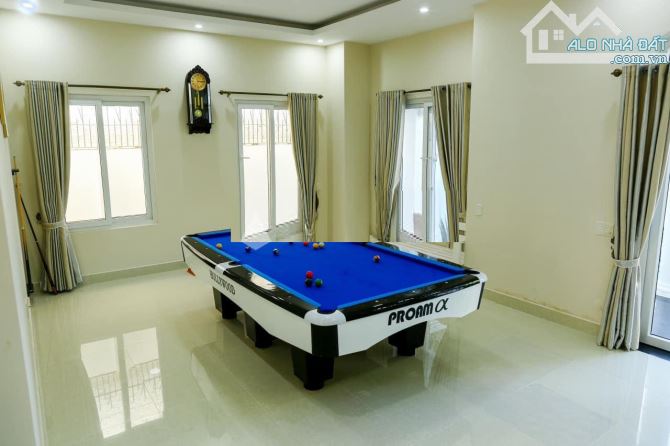 Bán biệt thự 3 tầng VIP Đường Hồ Quý Ly , P. Thắng Tam , 258m2 ra biển bãi sau 300m - 1