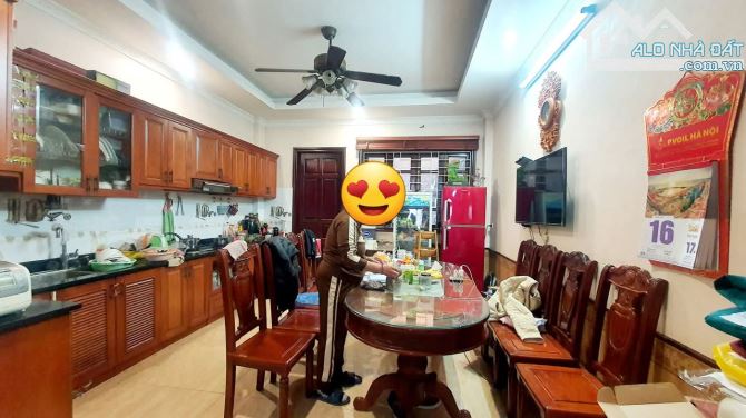 GIÁ TỐT ! Phố Tây Sơn, 80m2, 5 tầng, ngõ rộng hơn 3m, cách mặt phố 15m, giá 17 tỷ - 1