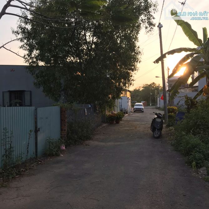 Bán lô đất 2 mặt tiền đường ô tô thông, cách đường Vành Đai 3 chỉ 100m nối lên cao tốc. - 1
