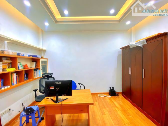 Bán nhà phân lô Trần Quang Diệu 42m2*5T,vỉa hè, kinh doanh,oto tránh,10m ra phố,giá 17tỷ. - 1