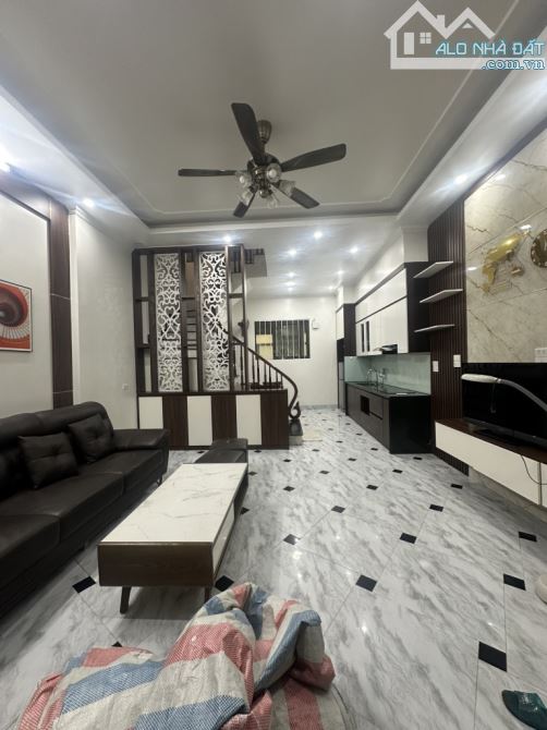 Bán nhà Hà Đông: 40m*5tầng, 4Ngủ, 20m ô tô tránh, full nội thất, chỉ hơn 8tỷ - 1