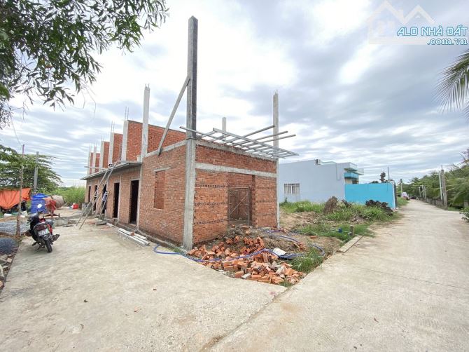 chủ bán nền Thổ cư 85m2 đường oto, khu đông dân cư, Ấp 1 Long định, giá 820 triệu - 1