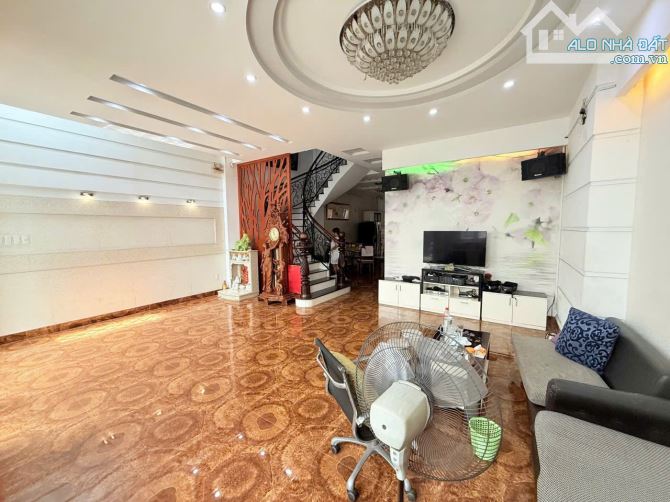 Biệt thự đẹp mặt tiền Trung Lang,7.6m x 24m,3 lầu, 8 phòng ngủ,giá 26 tỷ thương lượng - 1