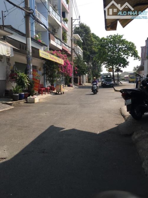 BÁN NHÀ 52M² – 3 TẦNG – HXH TRƯỜNG CHINH – 4PN – SỔ RIÊNG – 5.56 TỶ - 1