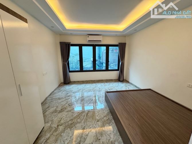 Bán nhà chdv-ccmn 7 tầng thang máy, dòng tiền  65 TR/tháng, 10 phòng KK, PCCC đầy đủ - 1