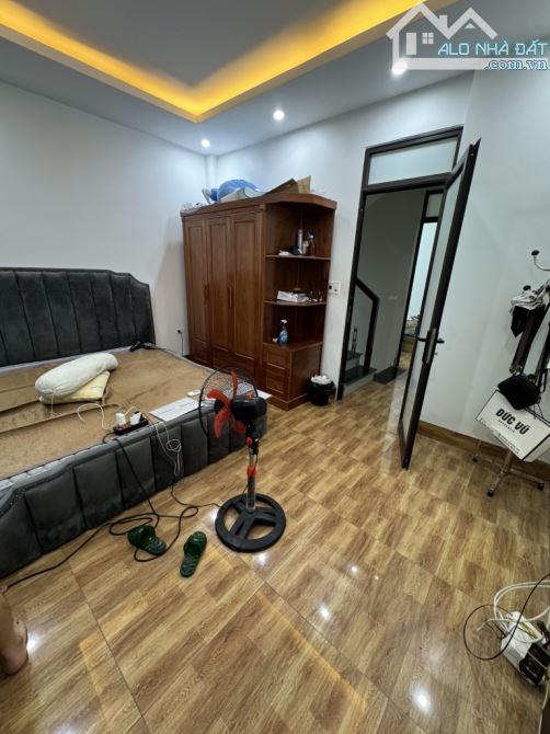 Bán nhà dân xây Cầu Cốc Tây Mỗ gần oto 40m * 5T MT 4.5m giá nhỉnh 7 tỷ xíu - 1