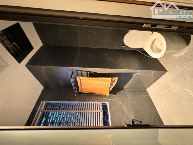 SIÊU HIẾM TUYỆT PHẨM LÔ GÓC 3 MẶT THOÁNG-MẶT PHỐ VIEW SÔNG210m² - 9 tầng – Mặt tiền 20m - 1