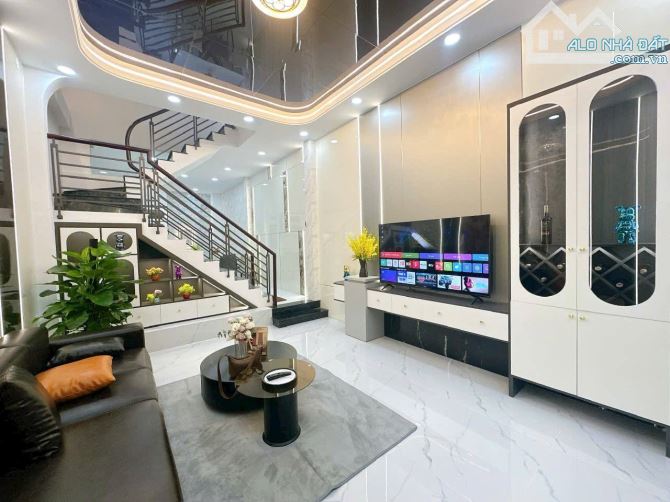 Bán nhà 2 lầu hẻm 6m đường Thới An 19 P.Thới An Q.12 - 2