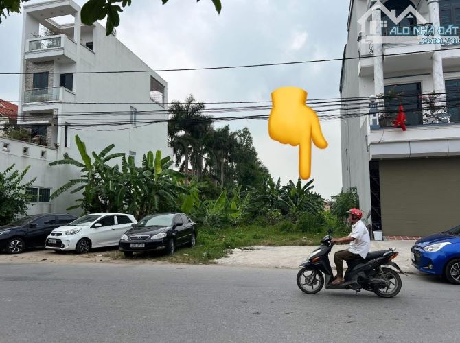 TRỤC CHÍNH HƯNG  ĐẠO – DT 90m2 MT 4.5m. KINH DOANH SẦM UẤT .Giá 4 tỷ - 2