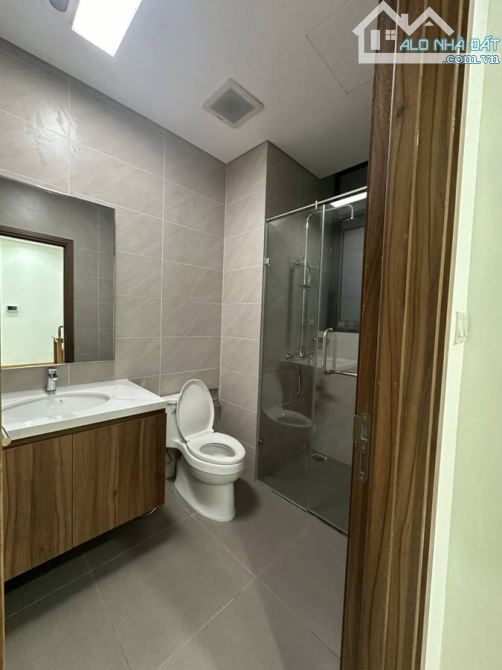 BÁN NHÀ TẬP THỂ-PHỐ VŨ THẠNH- ĐỐNG ĐA-TẦNG 3- NHÀ A6-80m2-LÔ GÓC-3,9 TỶ. - 2
