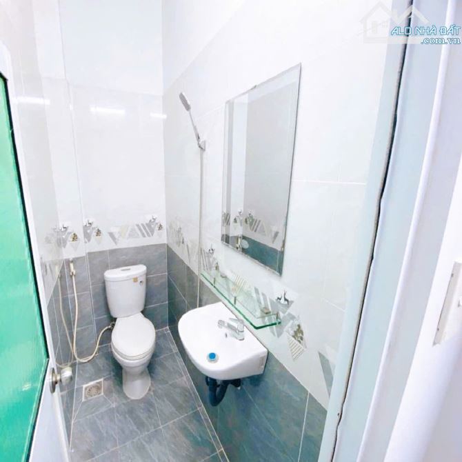 Bán nhà Quận 10, hẻm Ô tô Cách Mạng Tháng Tám, DT 3.9 x 10.96 m, 8,9 tỷ - 2