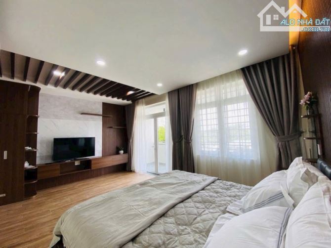 Gấp bán nhà Quận 9(cũ), 4 tầng, giá 14.5 tỷ, dt 145m2, gần MT Lê Văn Việt. - 2