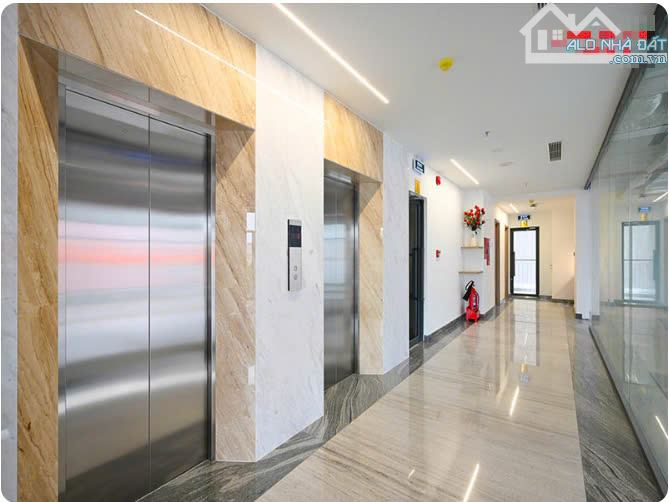 Tòa Nhà Siêu Vip Ngay Sát Khu Sân Bay Trung Tâm Quận Tân Bình - 2
