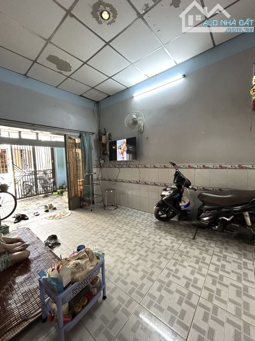 Bán nhà cấp 4 quận 6 - Hẽm xe tải - Tiện xây mới - Thích hợp đầu tư giữ tiền 6,2 tỷ - 2