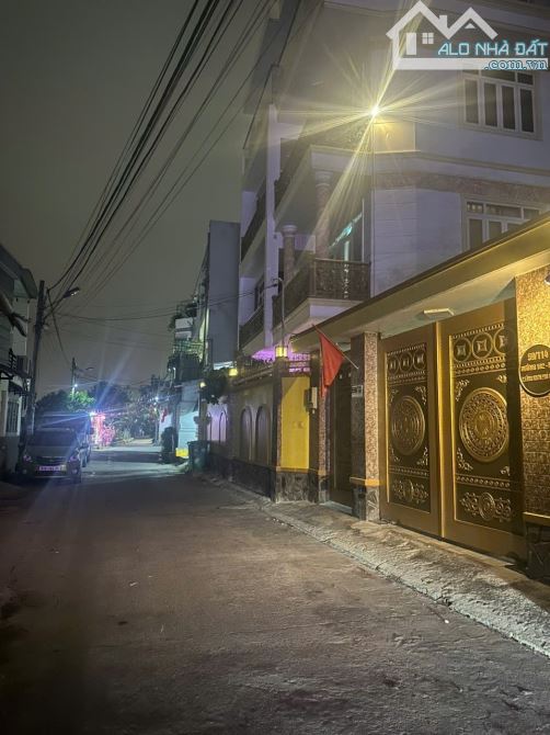 Q9, BÁN ĐẤT KHU DÂN CƯ PHÂN LÔ - DT: 83M2(5*16,5), TRUNG TÂM TĂNG NHƠ PHÚ A - 2
