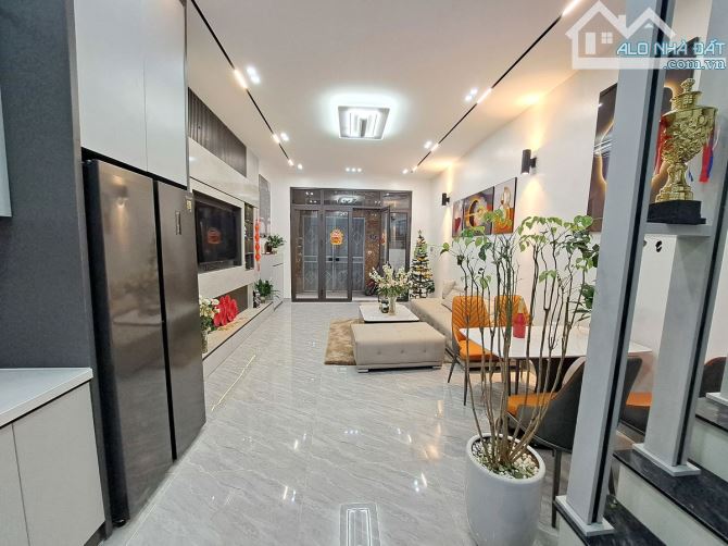 🏡 42m² x 4 Tầng – Nhà Đẹp Full Nội Thất Phố Trương Định – Chỉ 8,4 TỶ! - 2