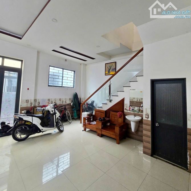 BÁN NHÀ 2 TẦNG GẦN BIỂN - KIỆT DŨNG SĨ THANH KHÊ, THANH KHÊ TÂY, ĐÀ NẴNG - 2