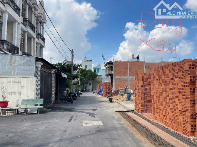 Đất hẻm 6m, đường Tô Ký, Gần ĐH Giao Thông Vận Tải. DT: 4.5x24m, giá 4.7 tỷ - 2