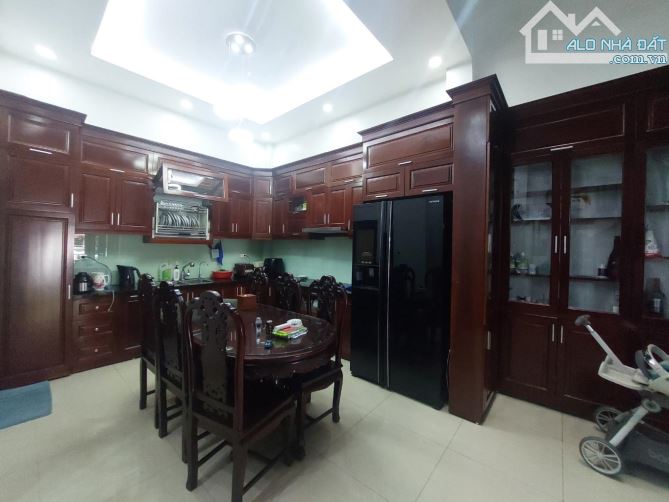 BÁN NHÀ LÂM HẠ 85M2, 5 TẦNG, PHÂN LÔ, VIEW VƯỜN HOA, PHÂN LÔ Ô TÔ TRÁNH VÀO NHÀ - 2