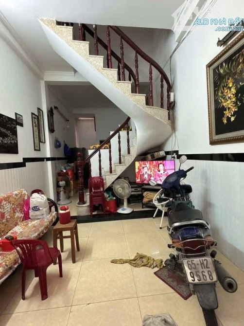 Chỉ 3,75T-HEM 3,5m-33m2, 2tang, 2PN P15  G - 2
