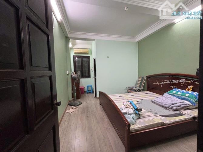 Bán gấp! Nhà mặt phố Vương Thừa Vũ, Thanh Xuân. 75m2, 5 tầng, KD đỉnh, giá 26.1 tỷ. - 2