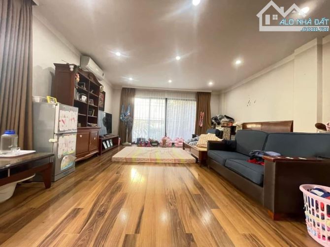Bán Nhà Mặt Ngõ Chùa Bộc Ngõ Thông - Gara Oto - Lô Góc - 6T Thang Máy - 2
