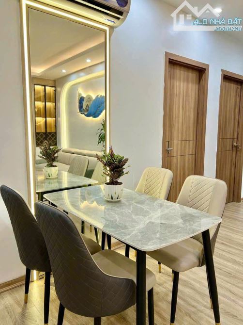 Bán căn hộ tòa Nơ 5 Pháp Vân, sổ đỏ, 82.3m2, 3 ngủ, giá chỉ 4 tỷ mấy chục - 2