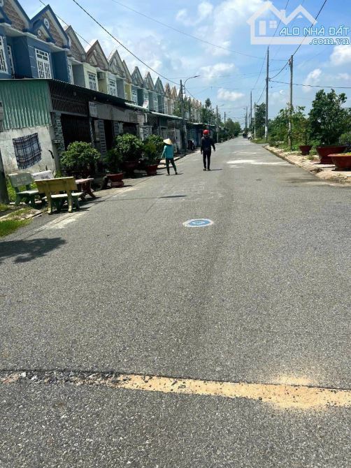 Bán gấp 2 lô đất KDC An Phú-ngay thị trấn Cần Đước -Long An - 899triệu/ 104m2 đường 10m - 2