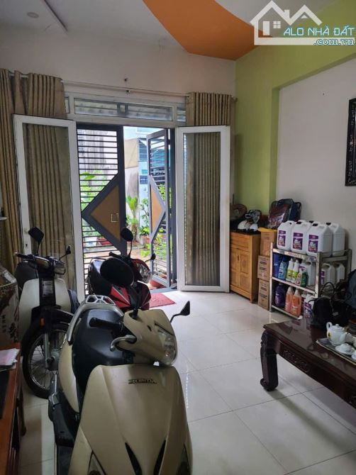 Bán Nhà 4 tầng  đường HÀ HUY GIÁP, phường THẠNH LỘC,Q12. dt 52m²(4mx13m).Hẻm 8m giá 7,6 tỷ - 2
