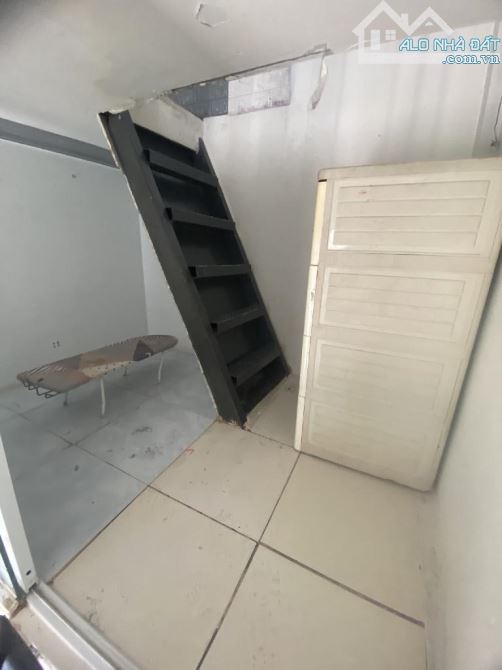 Bán nhà ngay Nguyễn Sơn, BHHA, Bình Tân 7.7m² - 2 tầng, chỉ 770 triệu. - 2