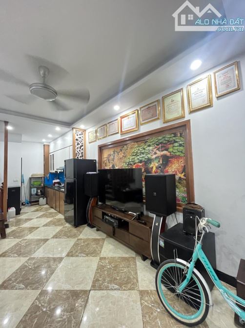 BÁN NHÀ GẤP TRẦN QUỐC VƯỢNG THU VỐN TRƯỚC KHI THỊ TRƯỜNG YẾU. 30 M2 GIÁ 6.. Tỷ. - 2