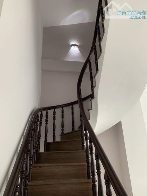 CHỦ GẤP BÁN NHÀ 3 LẦU TRƯỜNG CHINH NGÃ TƯ 7 HIỀN– VỪA Ở VỪA KINH DOANH - 2