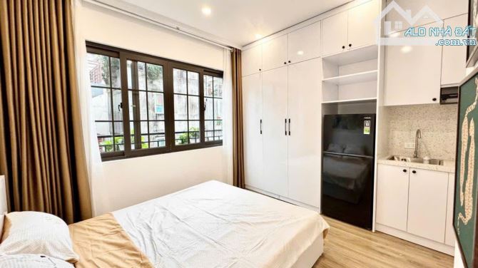 Cần bán Tòa CCMN 6 Tầng xây mới, Thang máy - 8 phòng - Quận Hai Bà Trưng, Sát TimeCity - 2
