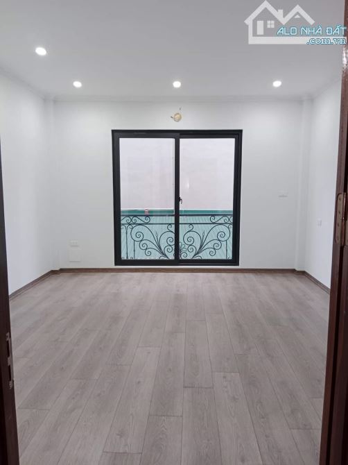 SIÊU HIẾM NHÀ BÁN NGÕ RỘNG Ô TÔ KHU PHÂN LÔ, KINH DOANH SẦM UẤT BẬC NHẤT PHỐ THÁI HÀ, HÀ N - 2
