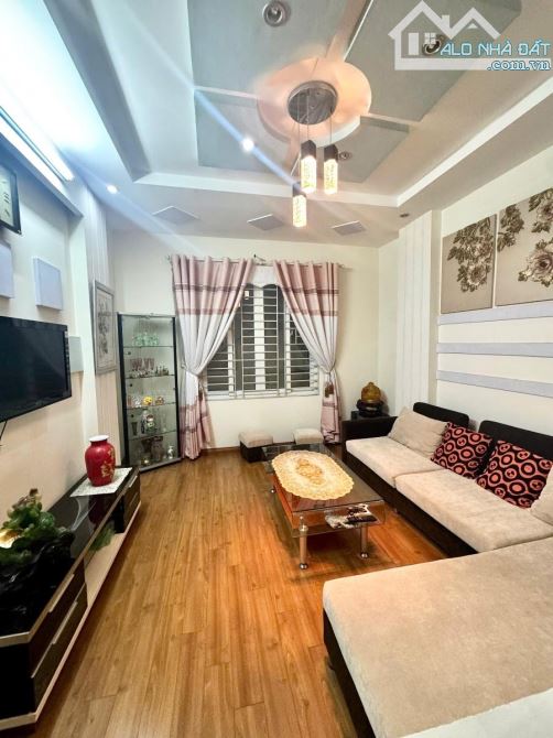 PHAN KẾ BÍNH-40/44MT2-5TẦNG-NHÀ CỰC ĐẸP-THOÁNG TRƯỚC SAU-GẦN PHỐ-8TỶ - 2