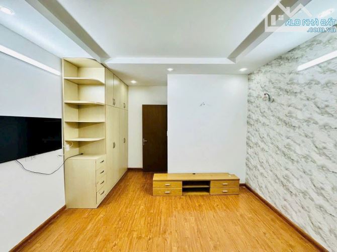 Bán nhà 2 lầu 1/ngắn đường Nguyễn Thị Kiểu P.Hiệp Thành Quận 12 - 3