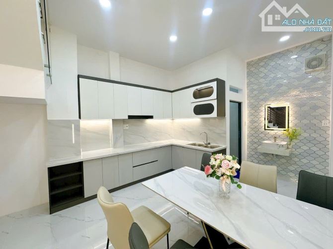 Bán nhà 2 lầu hẻm 6m đường Thới An 19 P.Thới An Q.12 - 3