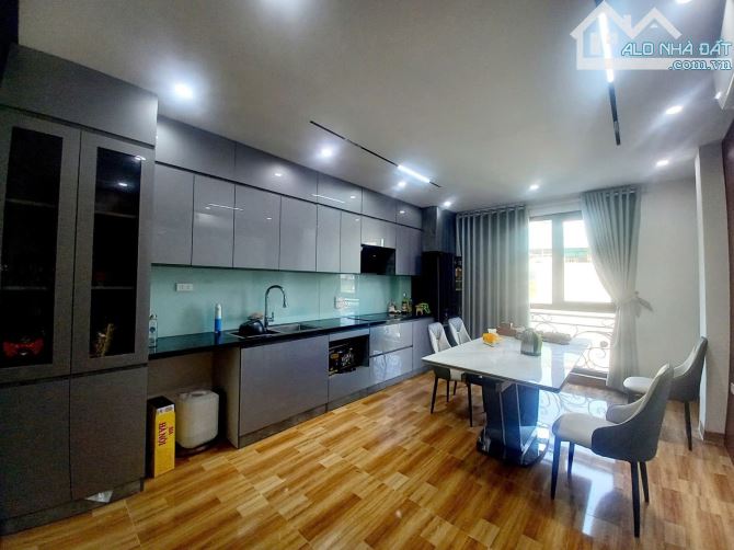 ĐÀO TẤN - BA ĐÌNH - 50M2 - 6 TẦNG THANG MÁY - MT 4M - Ô TÔ 5 CHỖ ĐỖ CỬA - CHỈ HƠN 16 TỶ - 3