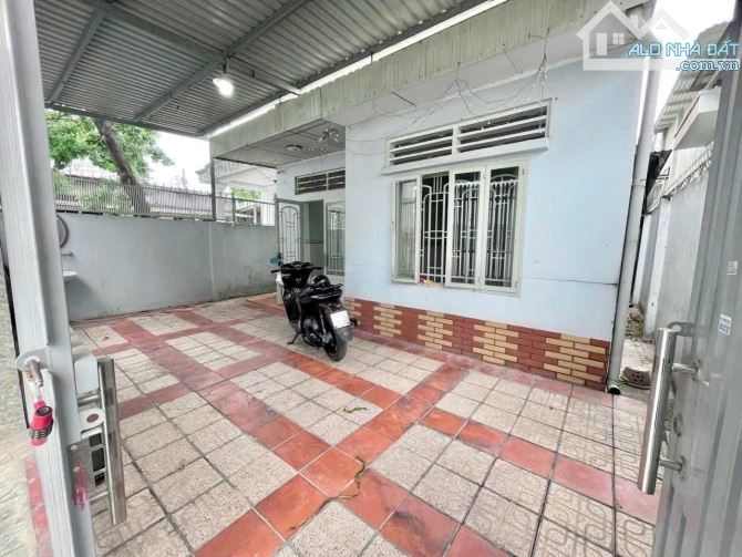 CHỦ GỞI BÁN NHÀ (DT: 160M2) SỔ RIÊNG THỔ CƯ 100% ĐƯỜNG OTO THUỘC KP1 TÂN PHONG. GIÁ 4,3 TỶ - 3