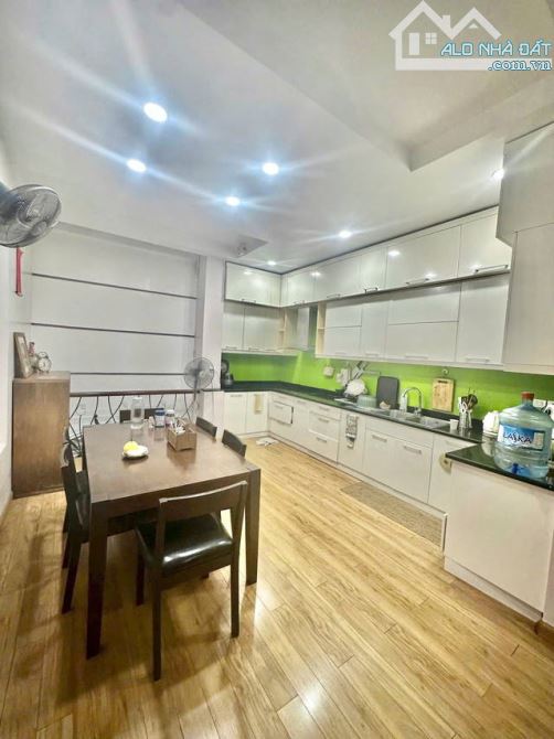 Bán Nhà Phân Lô Ô Tô Nguyễn Chí Thanh 65m 5 Tầng 17 tỷ - 3