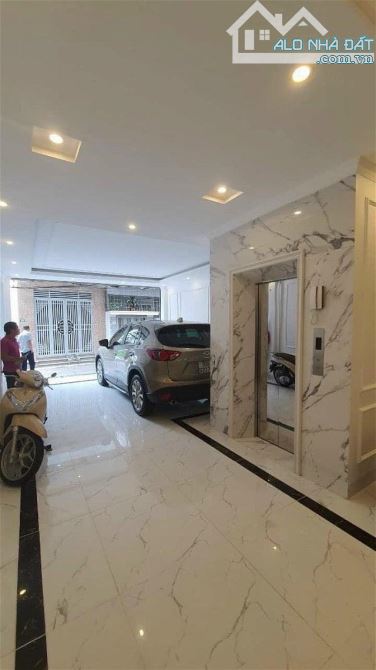 Bán Nhà Linh Lang Phân Lô 80M ô tốt tránh, vỉa hè - 3