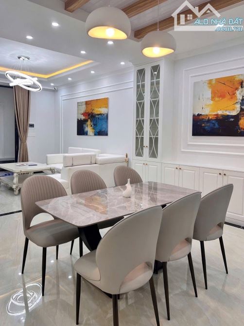 NHÀ ĐẸP TÂN CỔ ĐIỂN GẦN LÀNG HÀNH HƯƠNG- ĐƯỜNG MINH MẠNG - 3