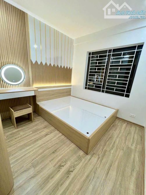 Bán căn hộ tòa Nơ 5 Pháp Vân, sổ đỏ, 82.3m2, 3 ngủ, giá chỉ 4 tỷ mấy chục - 3