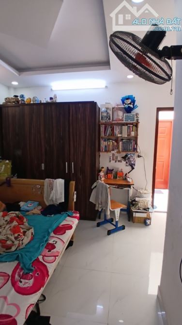 BÁN NHÀ MẶT TIỀN 150M2 3 TẦNG NGANG 4,5M NỞ HẬU KD ĐỈNH LÔ GÓC NGUYỄN TRUNG TRỰC  15 TỶ. - 3