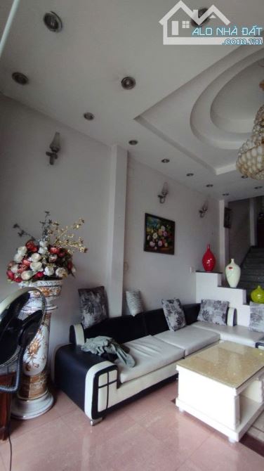 CHỐT ĐƠN ! NHÀ ĐẸP NGUY NGA MT ĐƯỜNG SỐ 22 P11 Q6 (4X26) HẦM 4 TẦNG. GIÁ CHỈ 15 TỶ TL - 3
