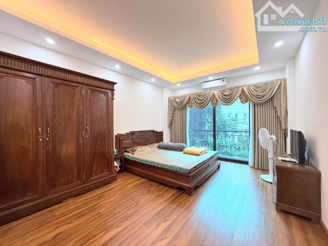 Mai Động- Nhà mới đẹp- Ngõ rộng thoáng- Full nội thất - Vài bước ra phố- 37m2- 5 tầng - 3