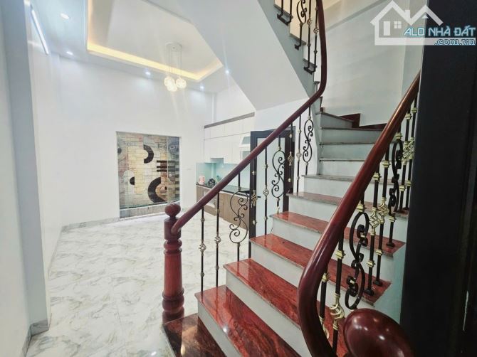 ĐÀO TẤN - BA ĐÌNH - 50M2 - 6 TẦNG THANG MÁY - MT 4M - Ô TÔ 5 CHỖ ĐỖ CỬA - CHỈ HƠN 16 TỶ - 4