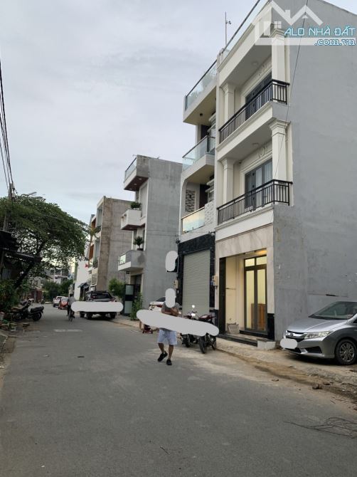 Gấp bán nhà Quận 9(cũ), giá 13.3 tỷ, đất dt 330m2, gần Mt Lã Xuân Oai. - 4