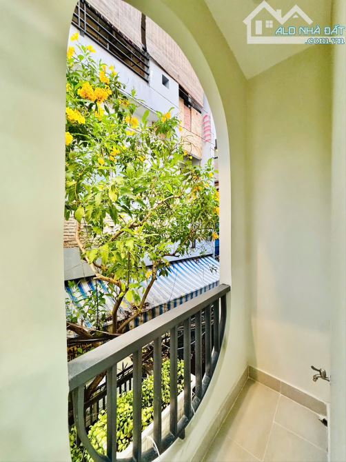 Nhà Mới Vào Ở Ngay- Nguyễn Văn Nghi- Chợ Gò Vấp-  2 Tầng 60m² nở hậu - 4PN - 5.68 tỷTL - 4