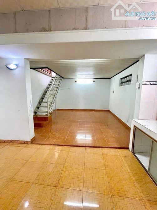 CHỦ GỞI BÁN NHÀ (DT: 160M2) SỔ RIÊNG THỔ CƯ 100% ĐƯỜNG OTO THUỘC KP1 TÂN PHONG. GIÁ 4,3 TỶ - 4